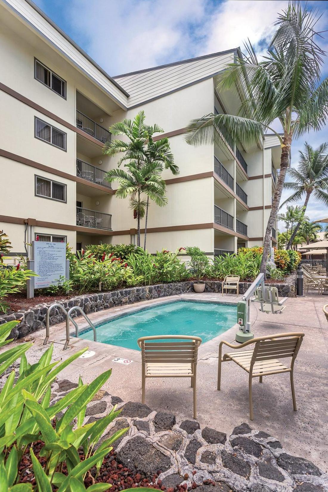 Beautiful 2 Bedroom Condo @ Kona! Kailua Kültér fotó